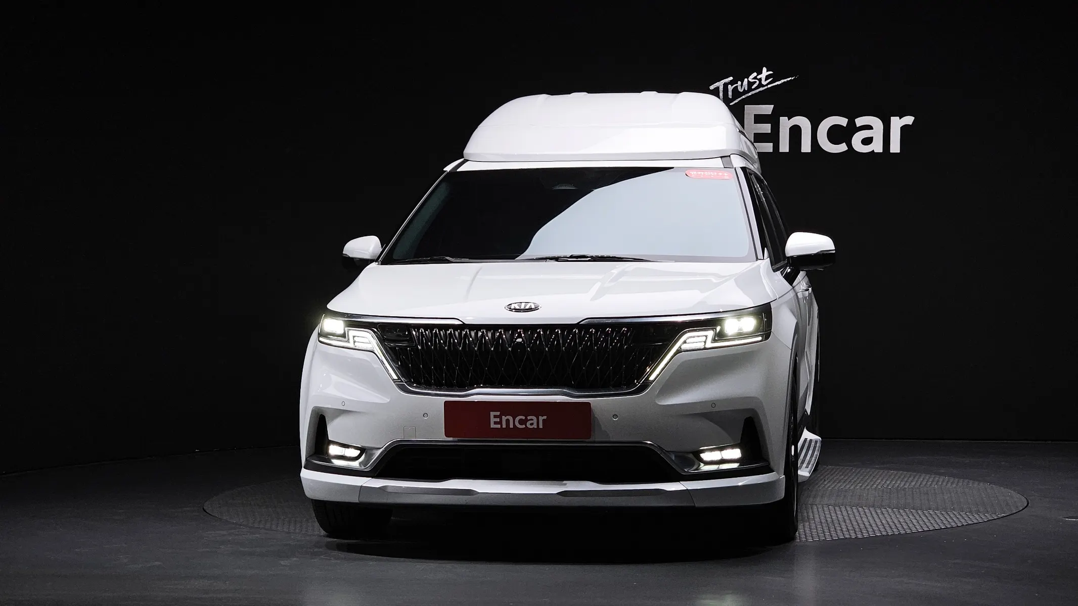 Kia Carnival 7 2021 2/5