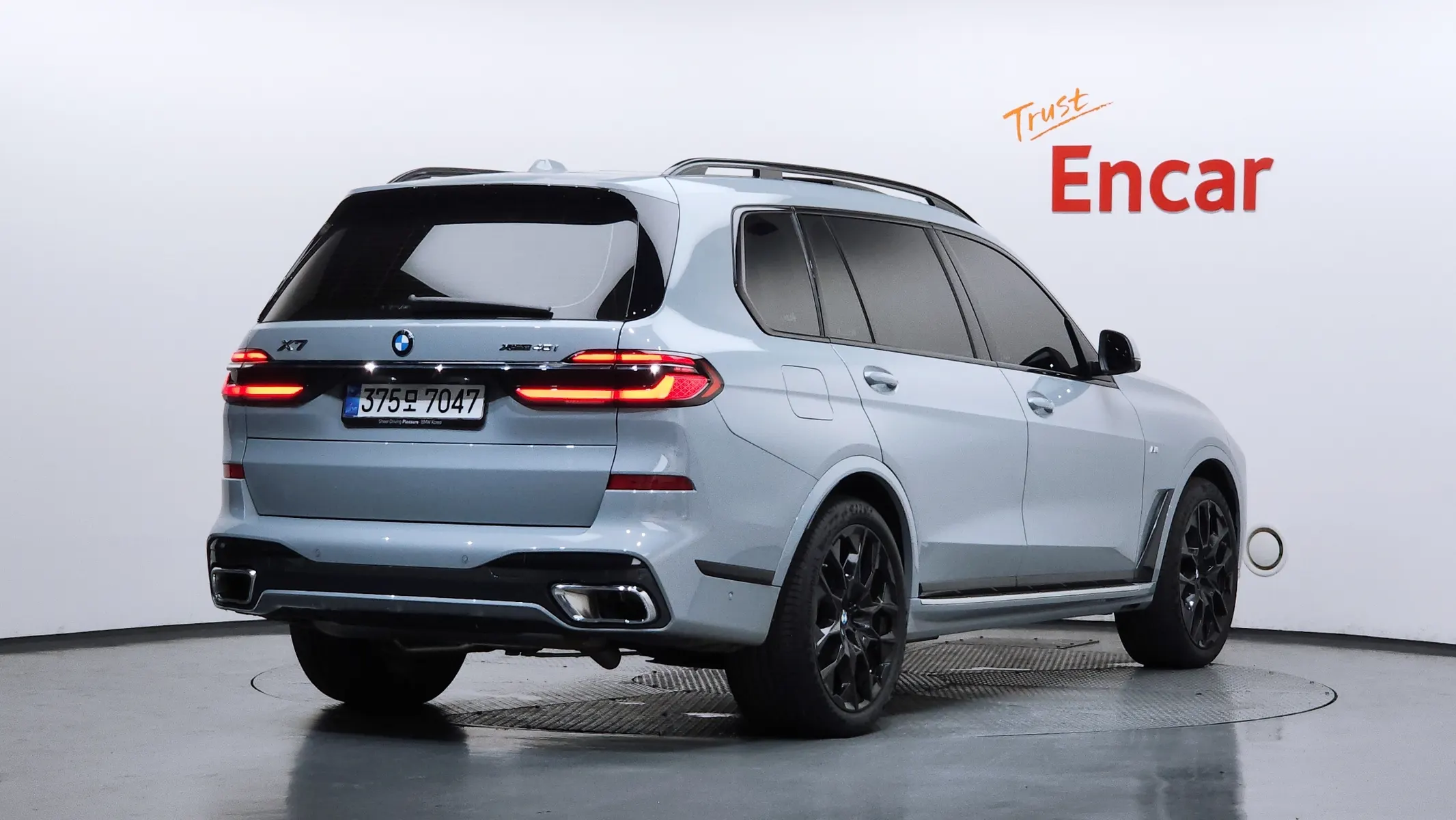 BMW X7 (G07) xDrive 40i M 6 2025 2/33