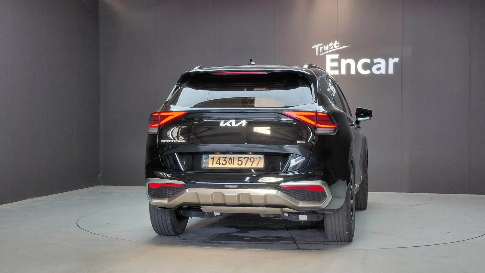 Kia 5 2WD 2023 3/5