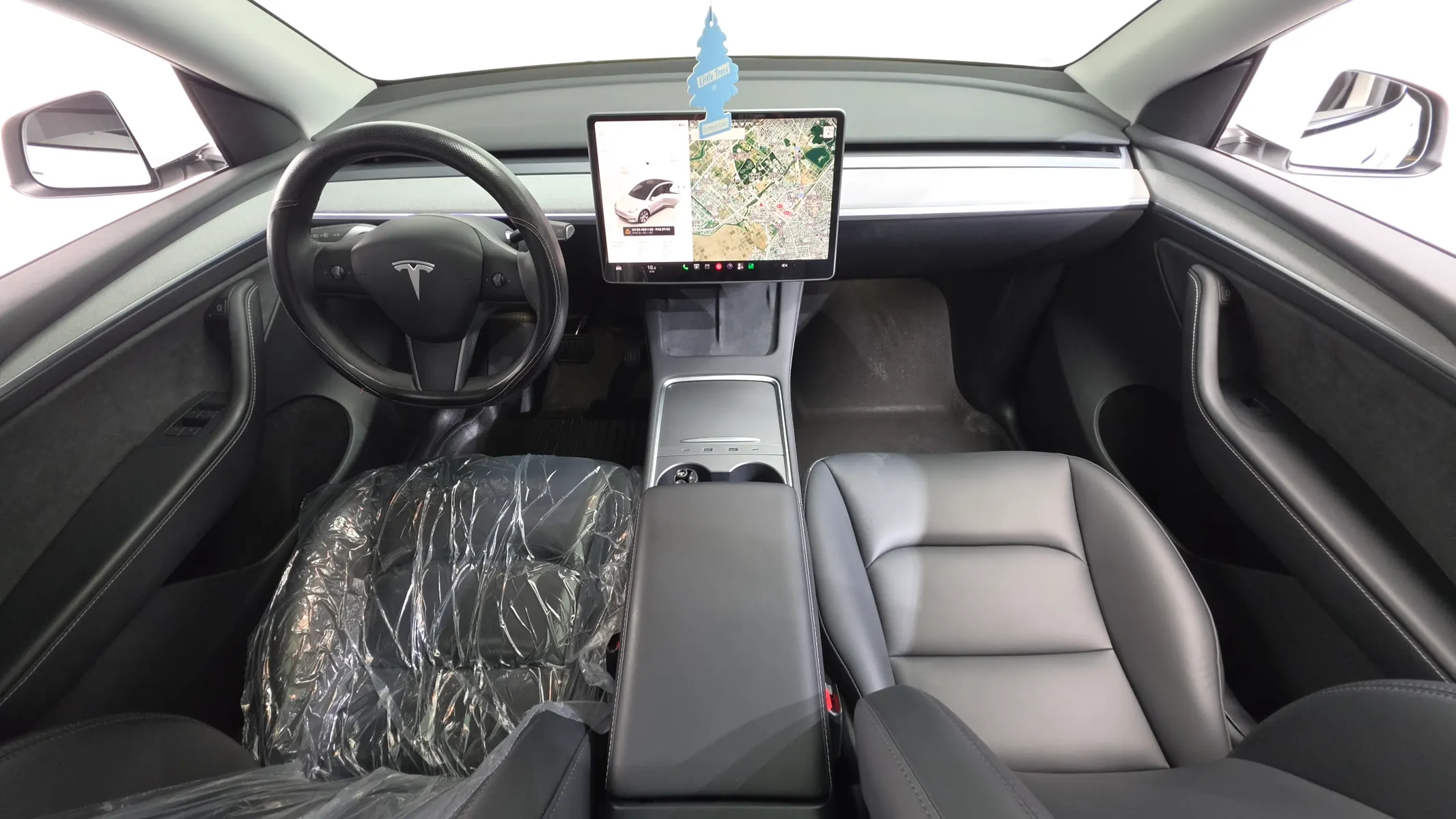 Tesla Y RWD 2024 4/5