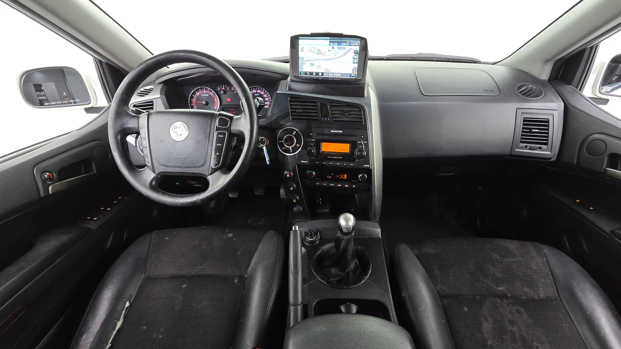 KG Mobility 코란도 스포츠 CX7 4WD 2014 4/5