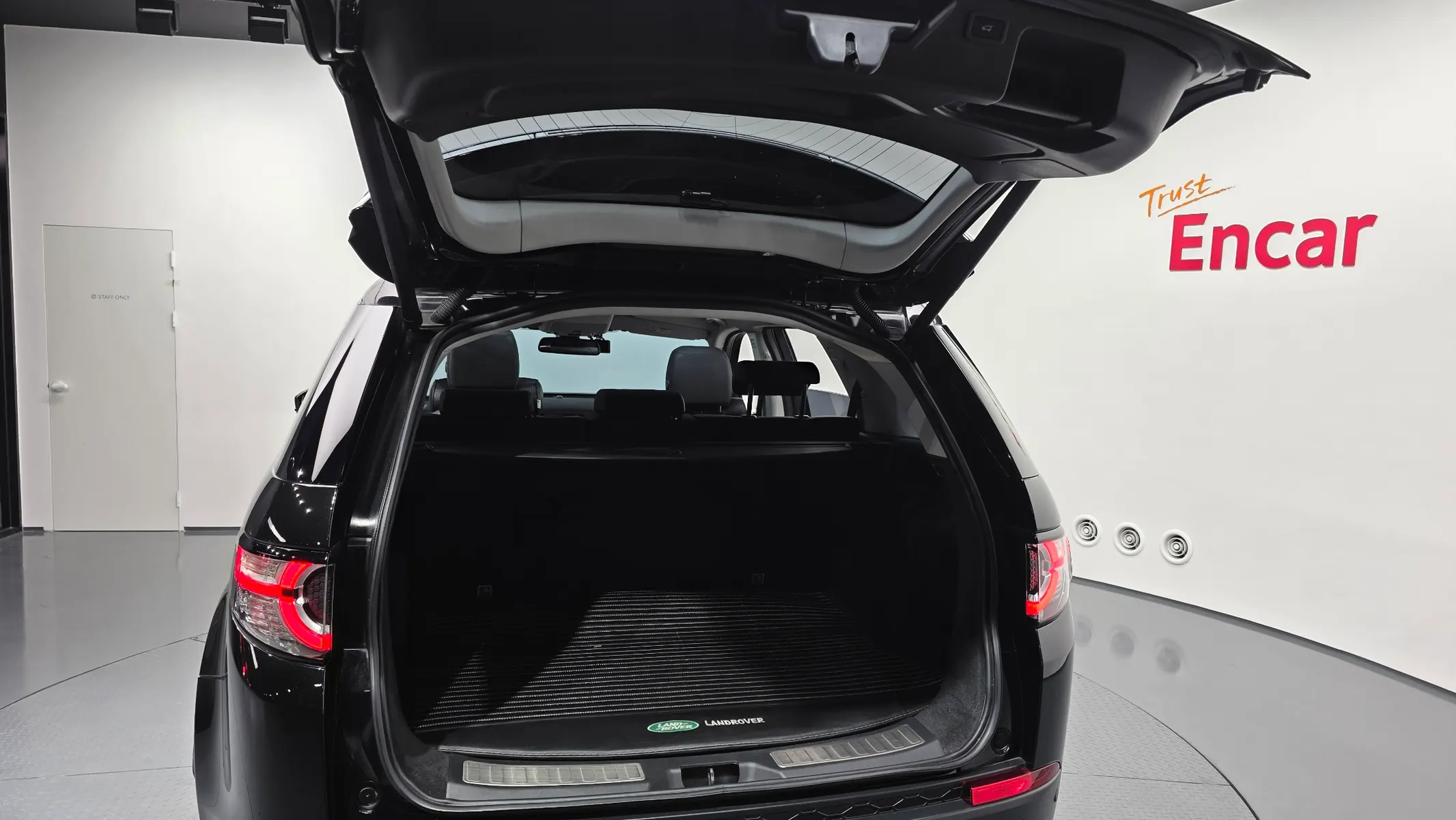 Land Rover 디스커버리 스포츠 2.0 TD4 SE 2016 32/33