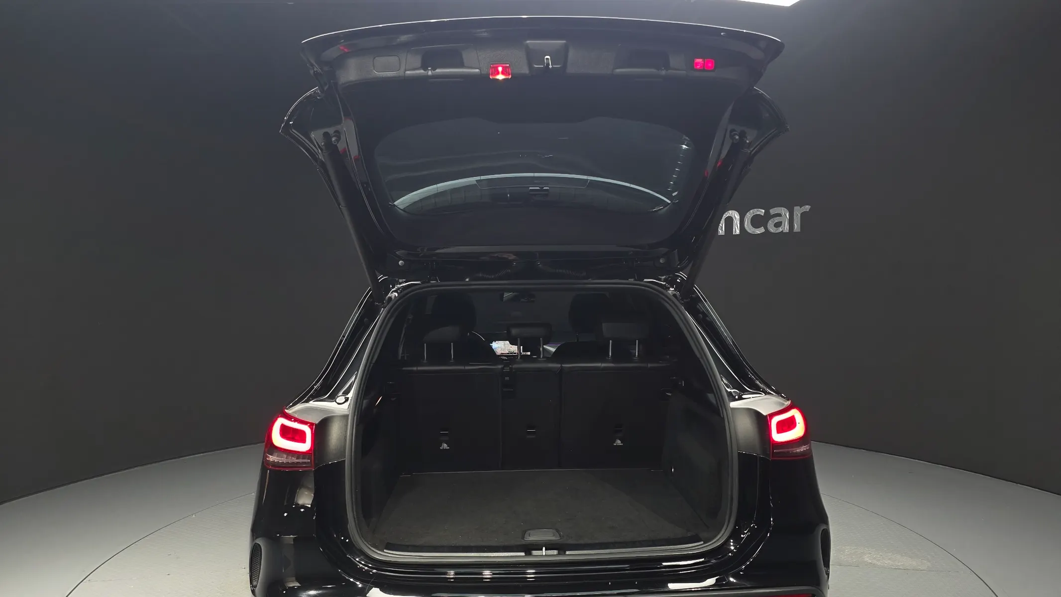 Mercedes-Benz GLA-Class H247 GLA250 4MATIC 2020 32/33
