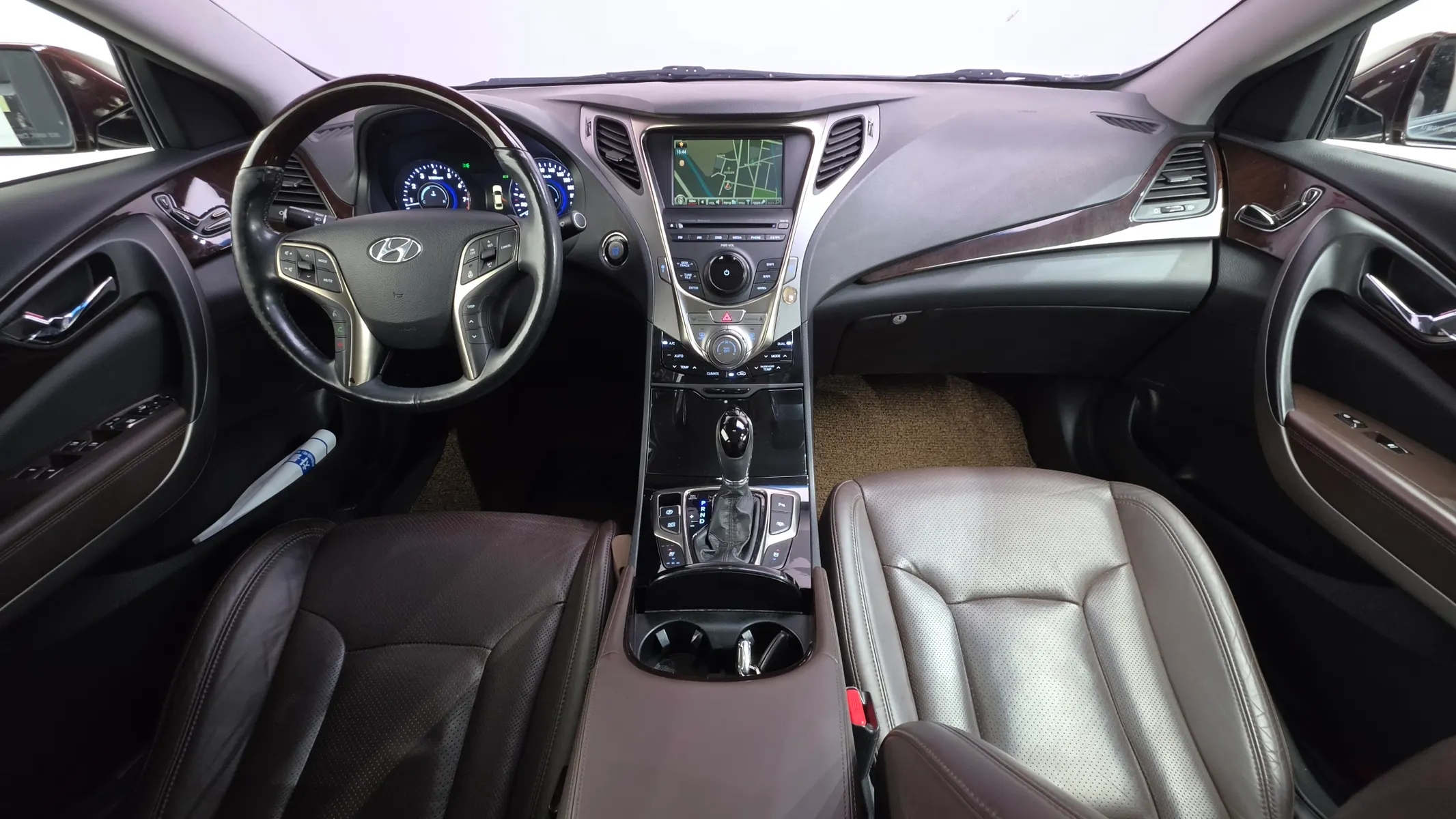 Hyundai Grandeur HG HG300 2012 4/5