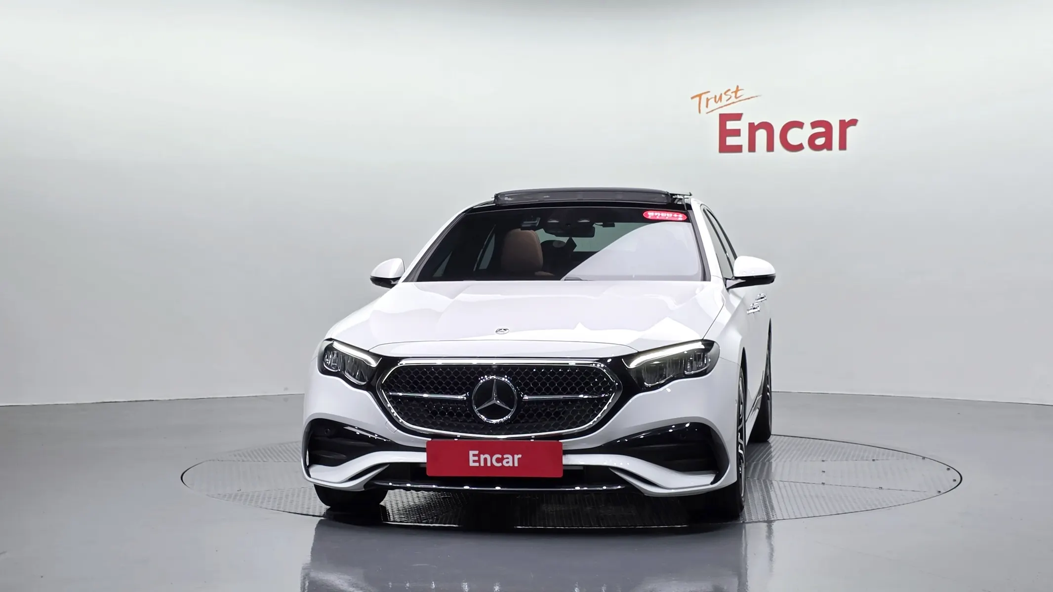 Mercedes-Benz E-Class W214 E200 AMG Line 2026 3/35