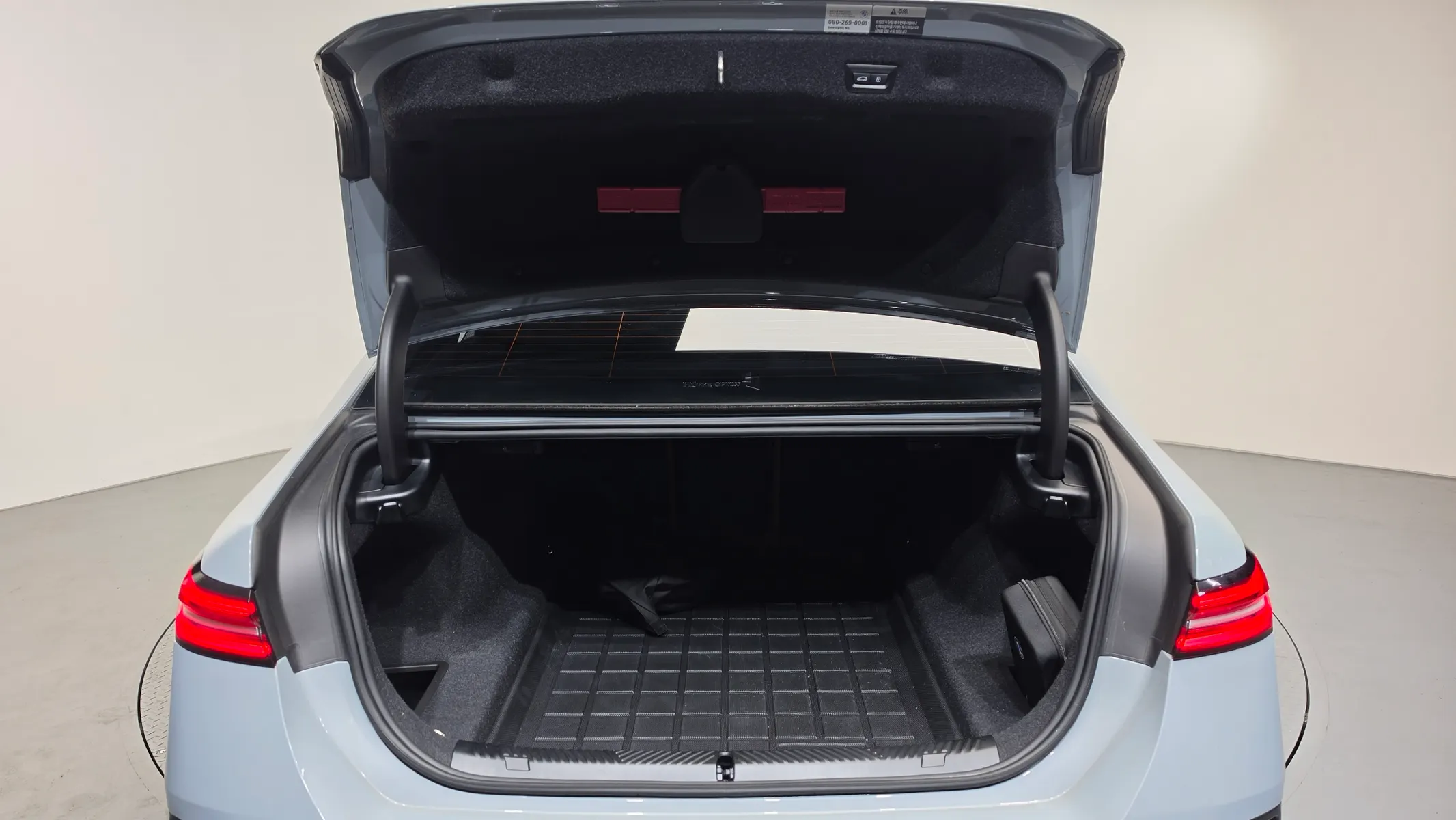 BMW 5 Series (G60) 530e M 2025 20/21