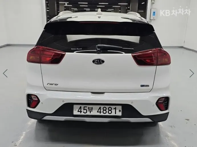 Kia 니로 1.6 HEV 2019 3/5