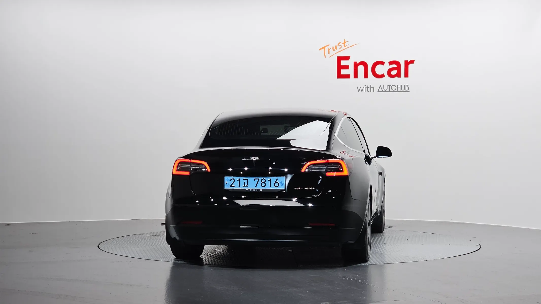 Tesla 3 AWD 2020 3/5