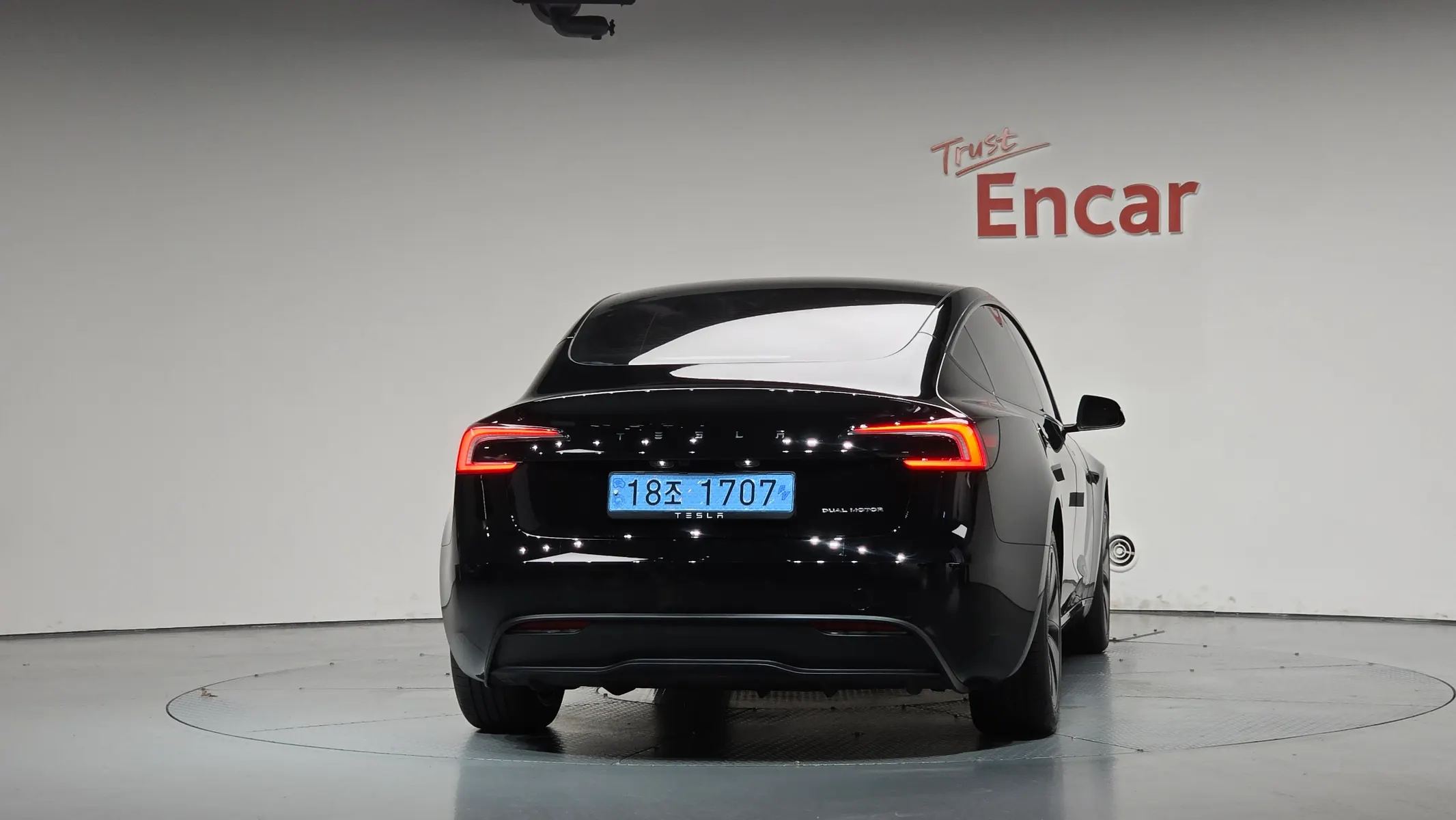 Tesla 3 AWD 2024 3/5