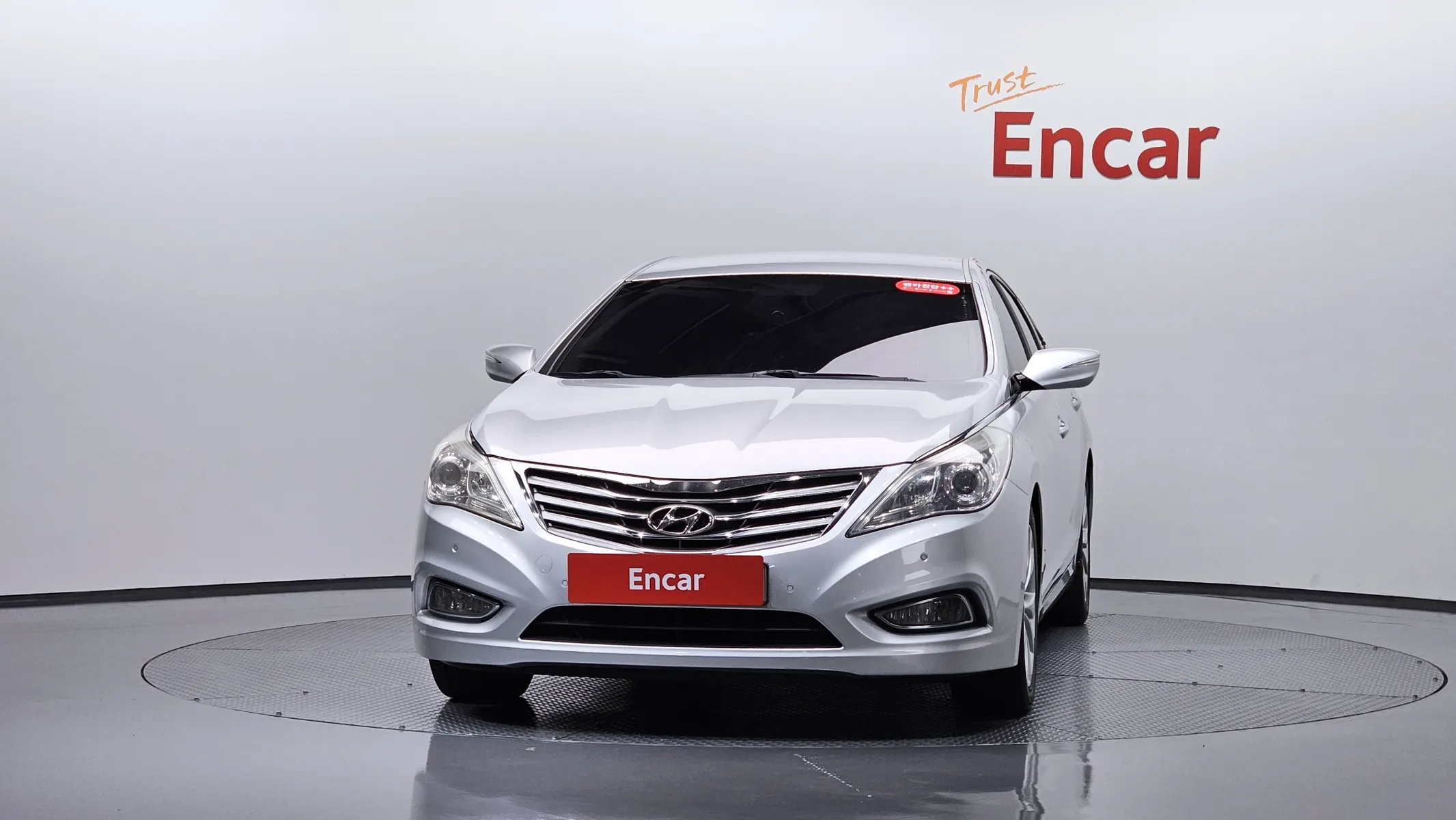 Hyundai Grandeur HG HG240 2011 2/5