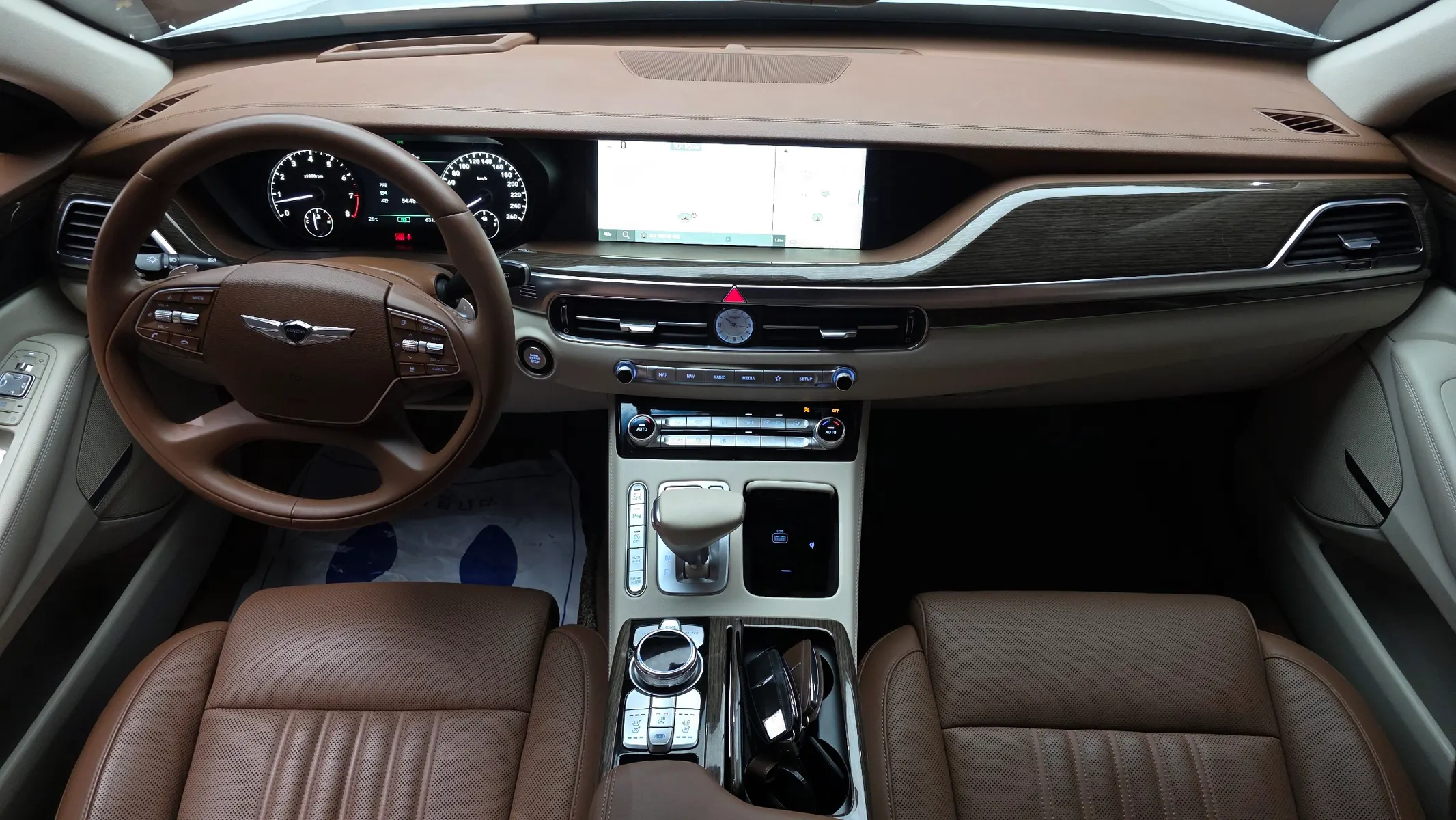 Genesis G90 3.3 T AWD 2021 4/5
