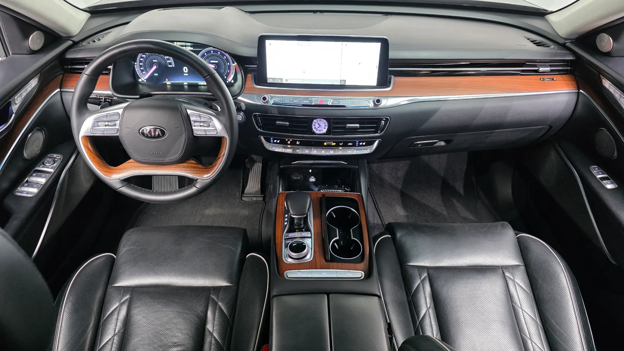 Kia K9 3.8 GDI AWD 2018 4/5