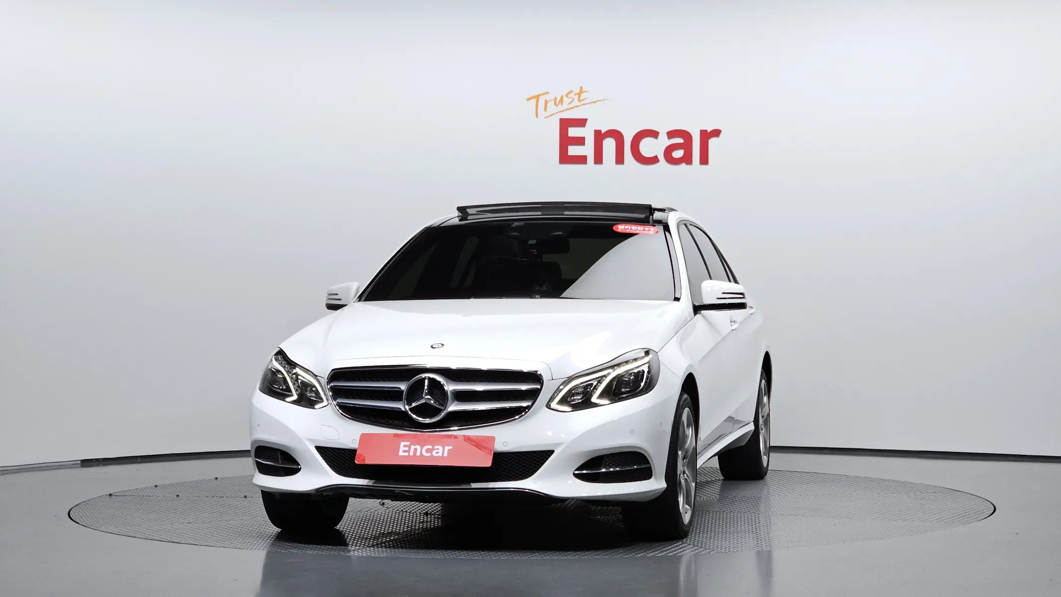 Mercedes-Benz E-Class W212 E350 4MATIC 2014 3/34