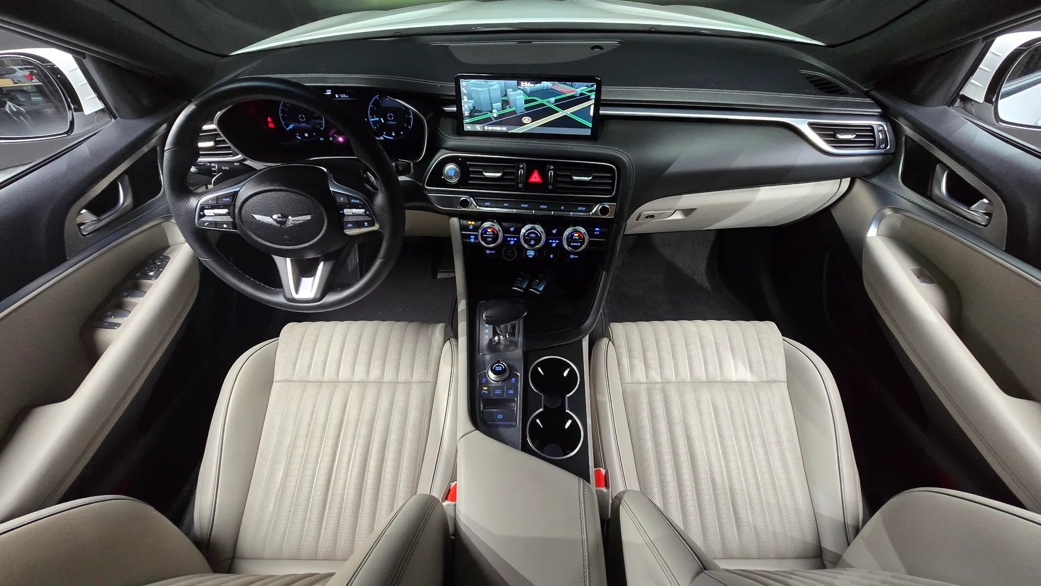 Genesis G70 2.0T 2WD 2023 4/5