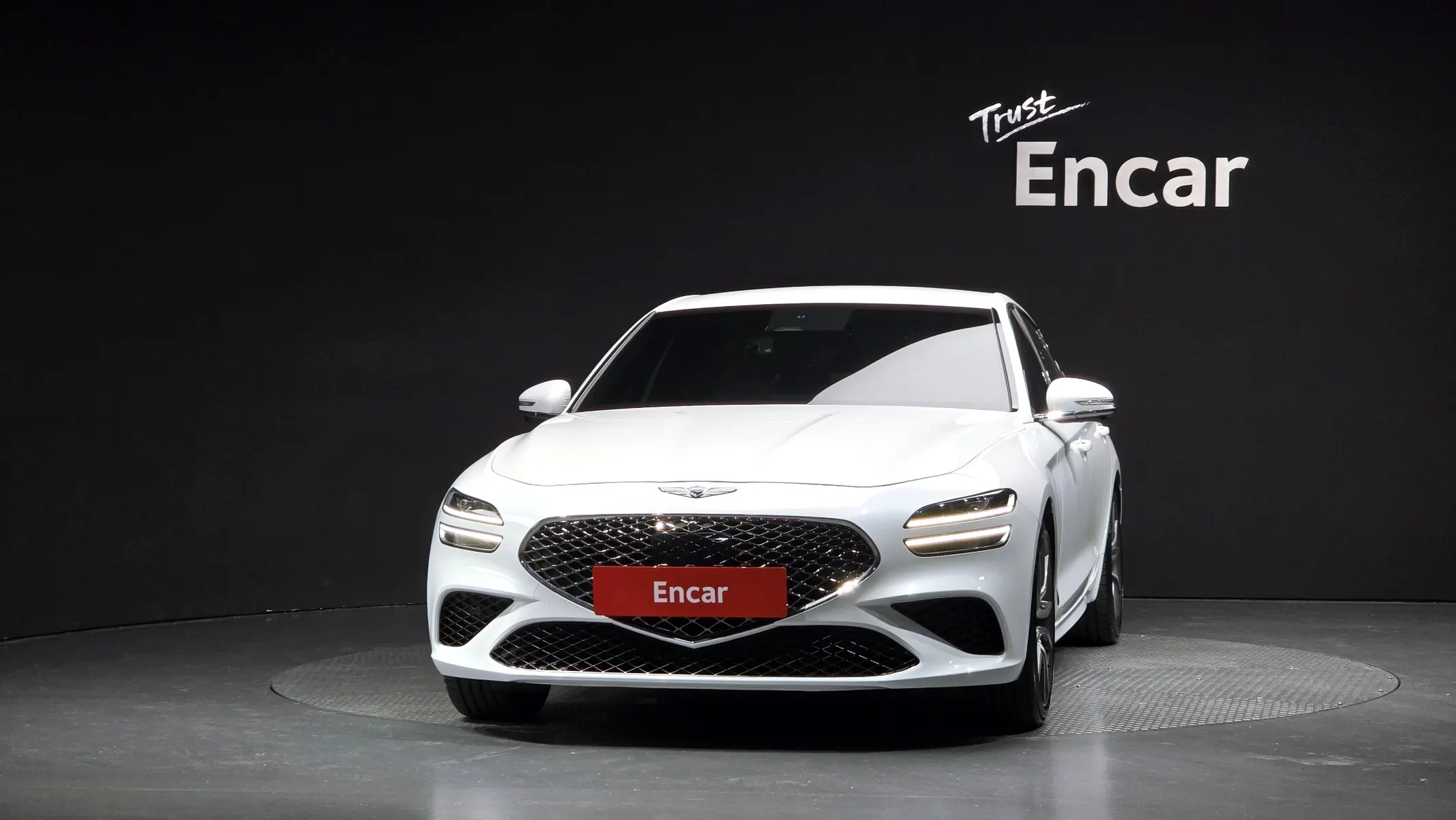 Genesis G70 2.0T 2WD 2023 2/5