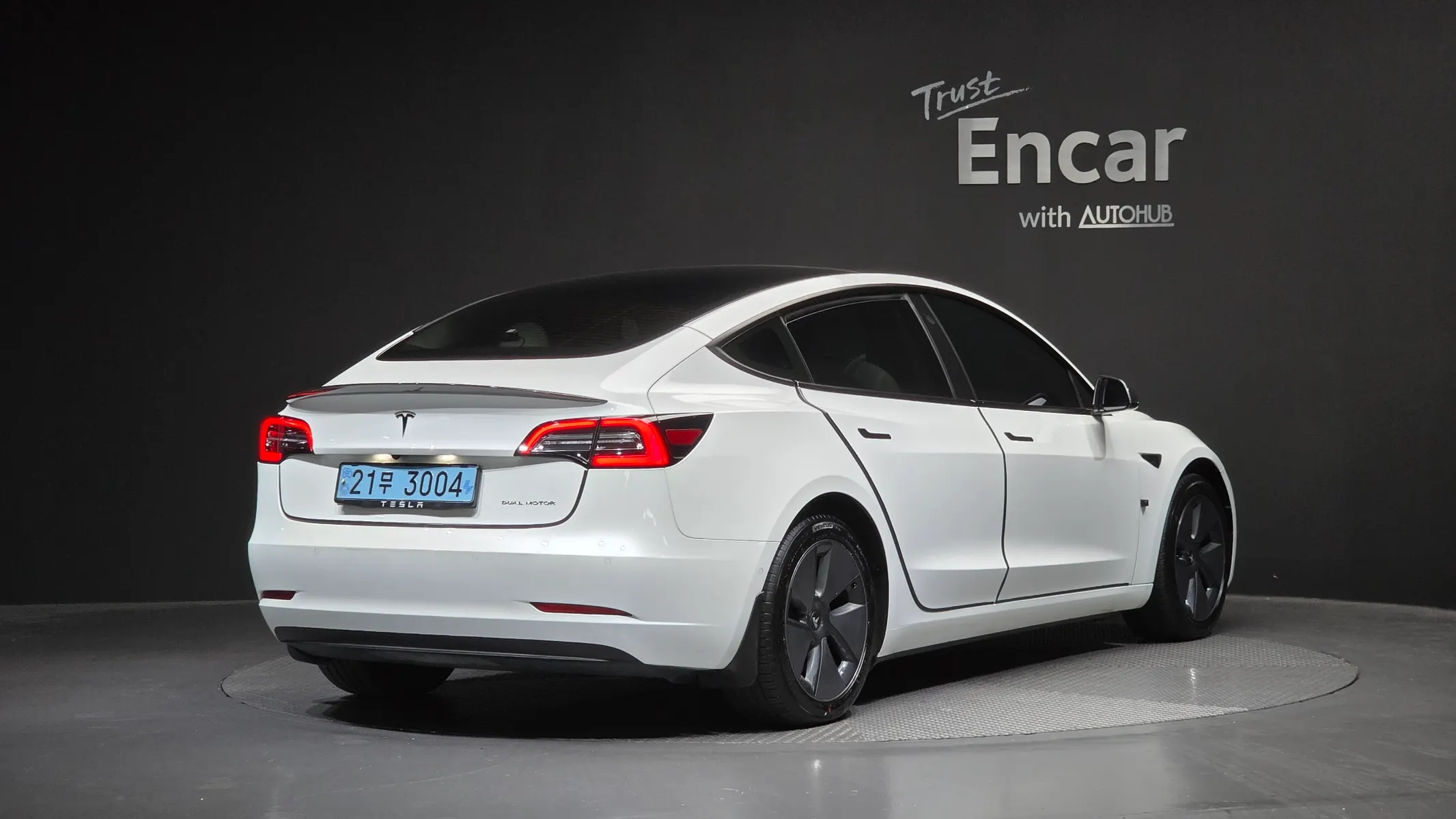Tesla 3 AWD 2021 2/33