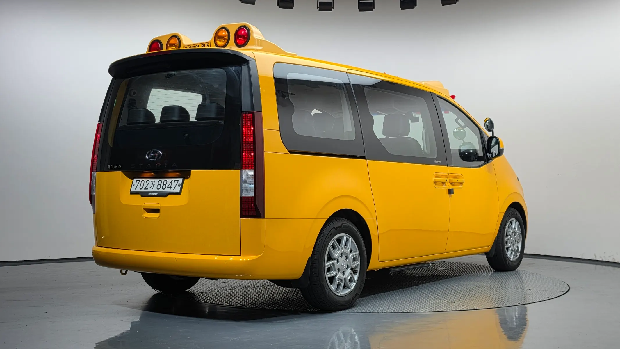 Hyundai Staria L3.5 2022 2/34