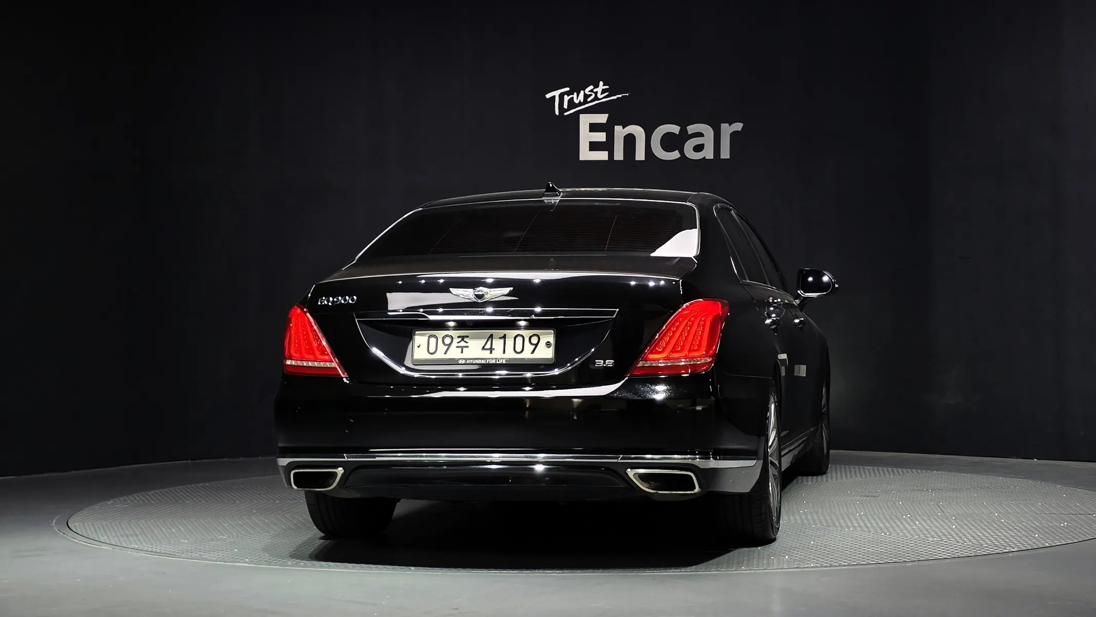 Genesis EQ900 3.8 GDI 2018 3/5