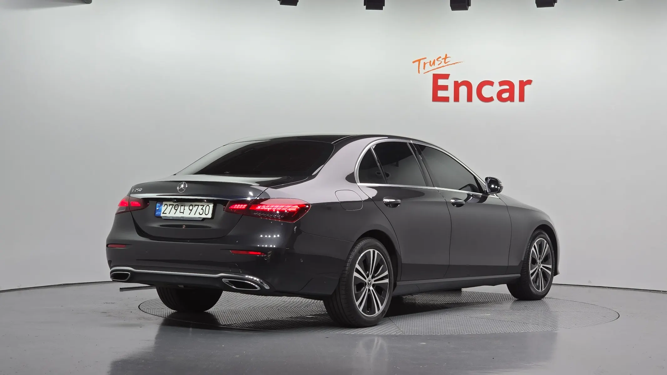 Mercedes-Benz E-Class W213 E250 2021 2/31