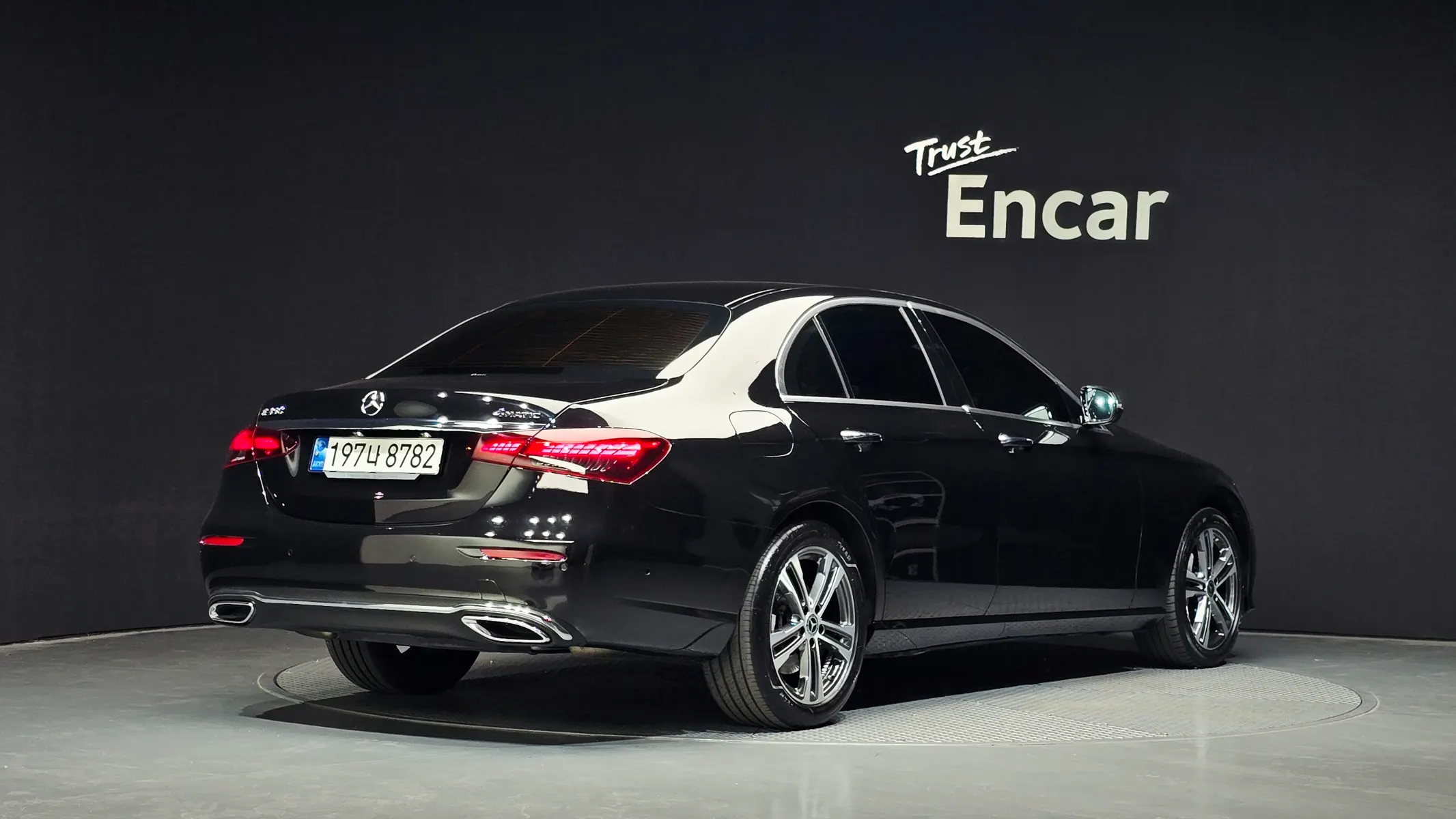 Mercedes-Benz E-Class W213 E350 4MATIC 2022 2/21