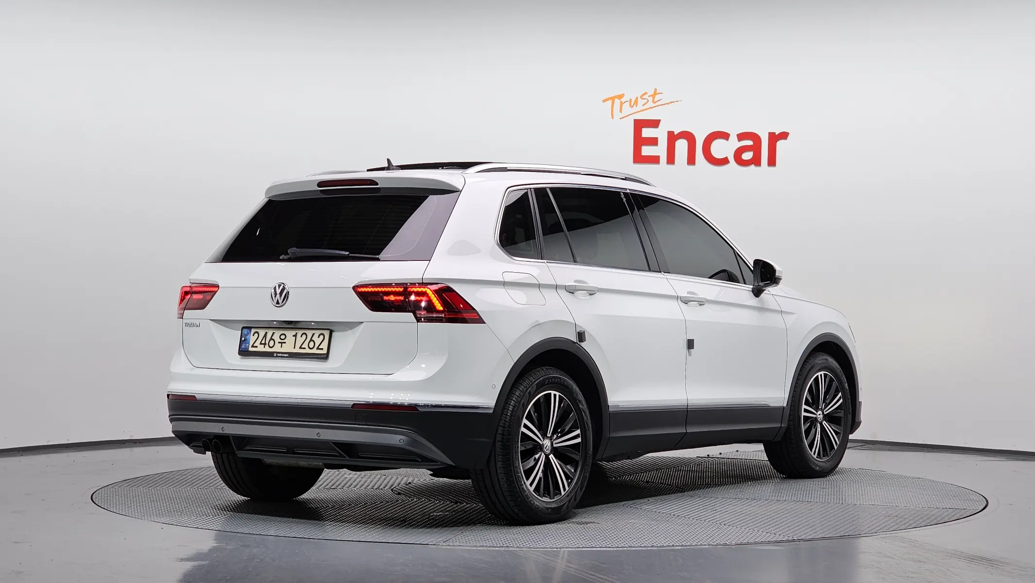 Volkswagen 2 2.0 TDI 2020 2/21