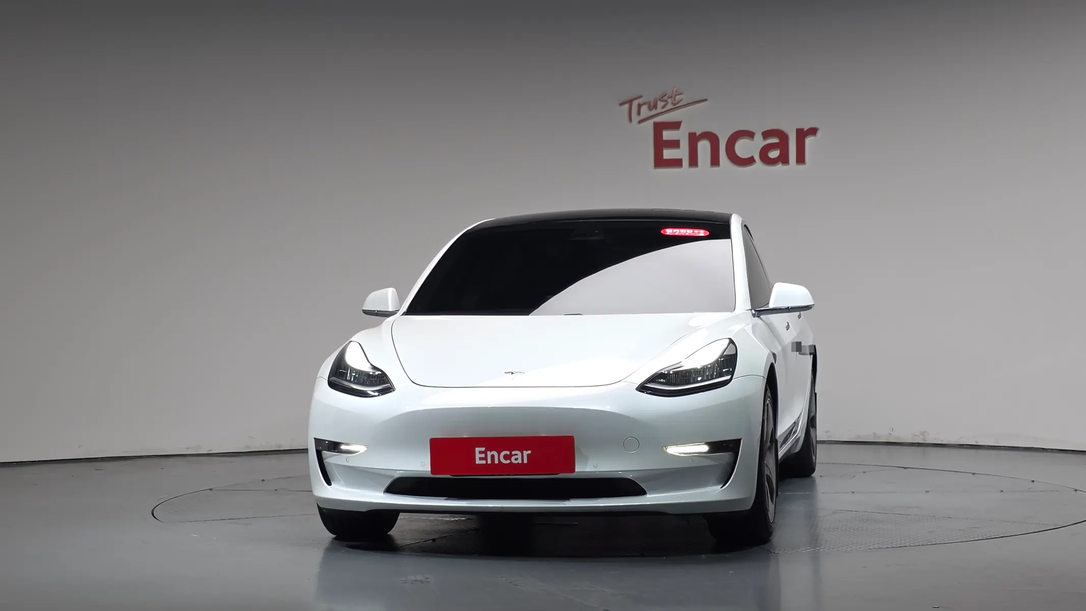 Tesla 3 AWD 2020 2/5
