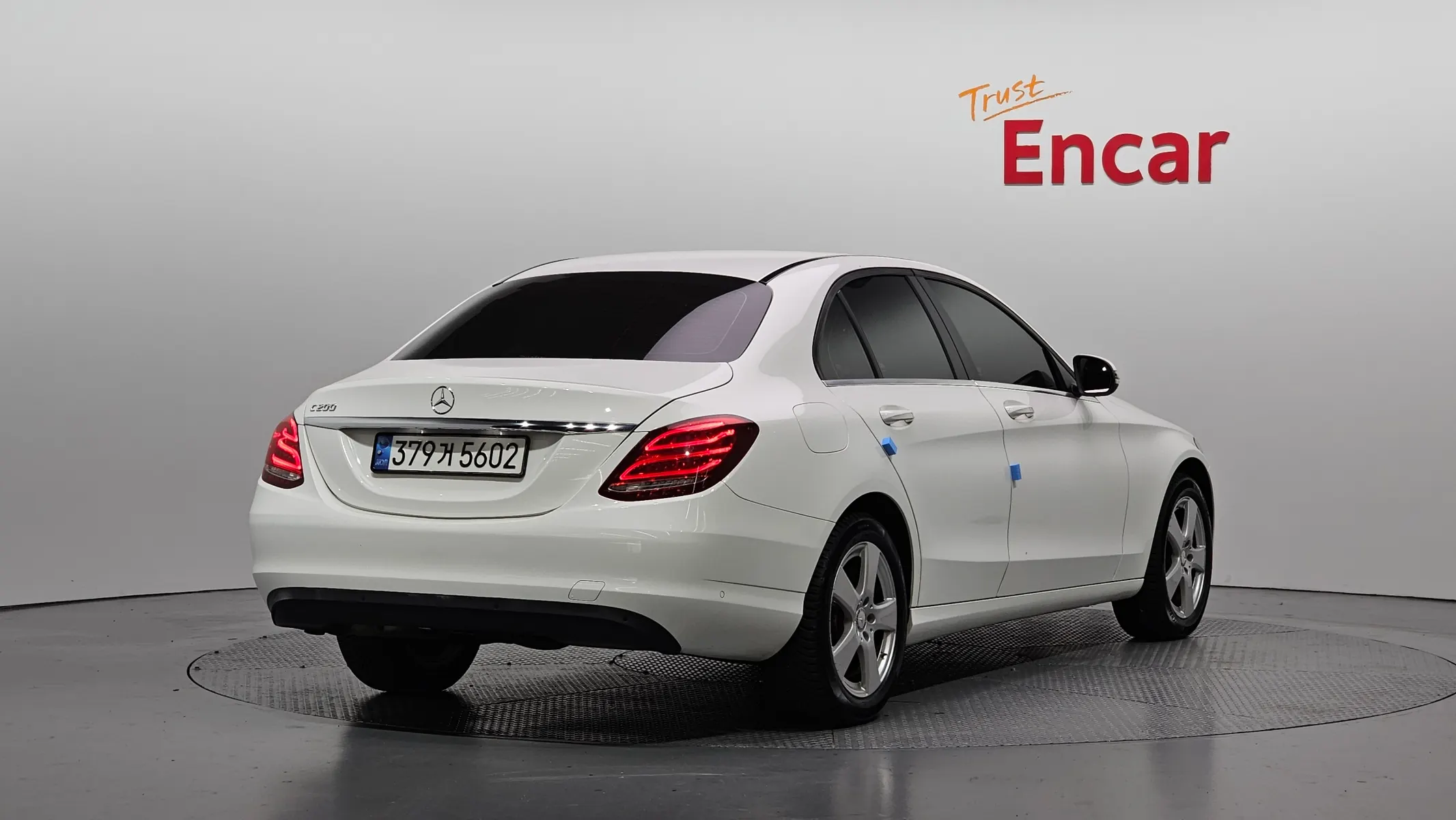Mercedes-Benz C-Class W205 C200 2017 2/21
