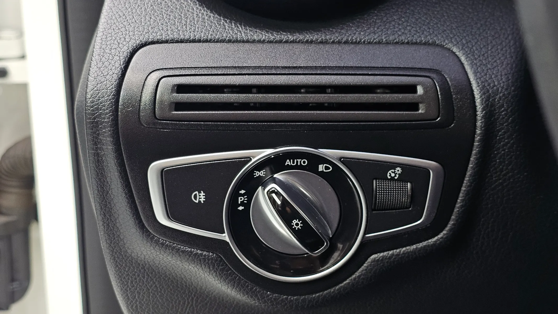 Mercedes-Benz C-Class W205 C200 2017 20/21