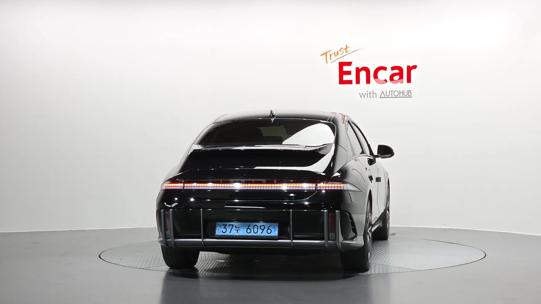Hyundai Ioniq 6 2023 3/5