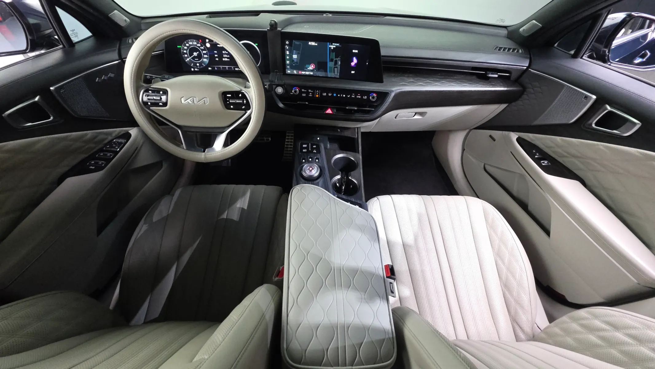 Kia K8 2021 4/5