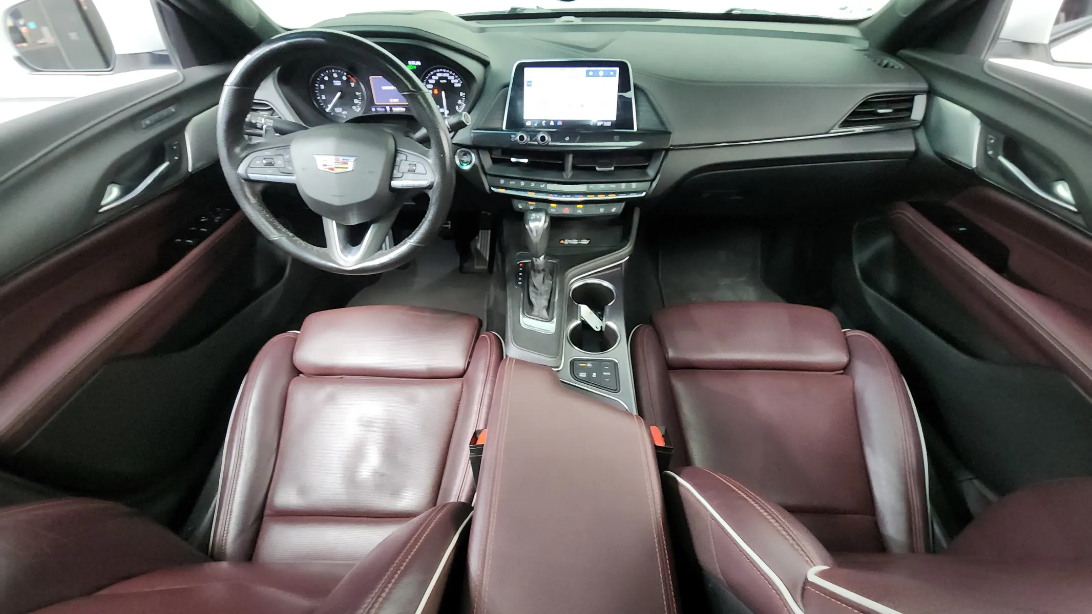 Cadillac CT4 2.0 2020 4/5