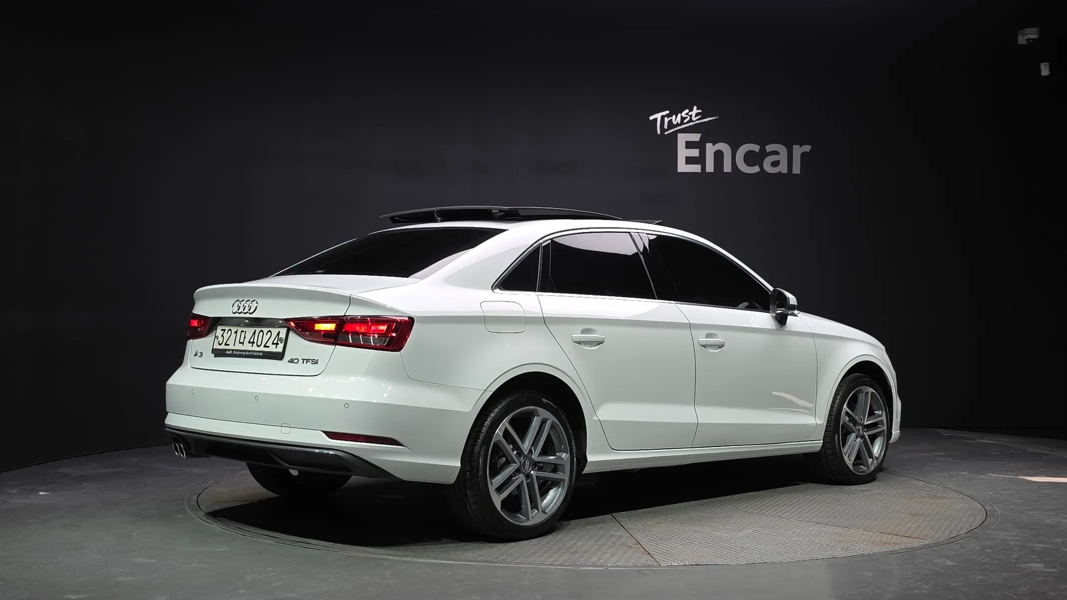 Audi A3 40 TFSI 2019 2/36