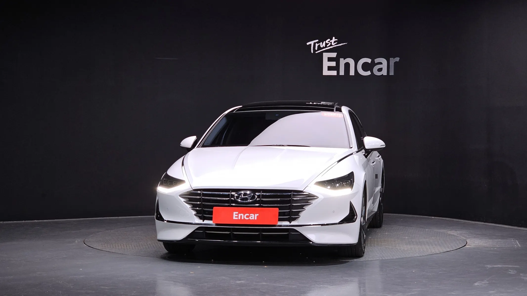 Hyundai (DN8) 2.0 2019 2/5