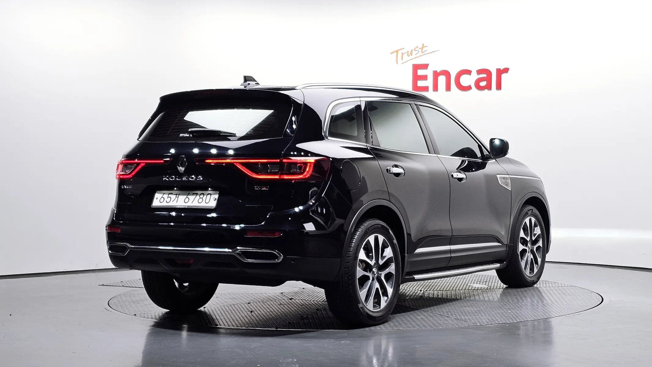 Renault Korea QM6 2WD RE 2018 2/32