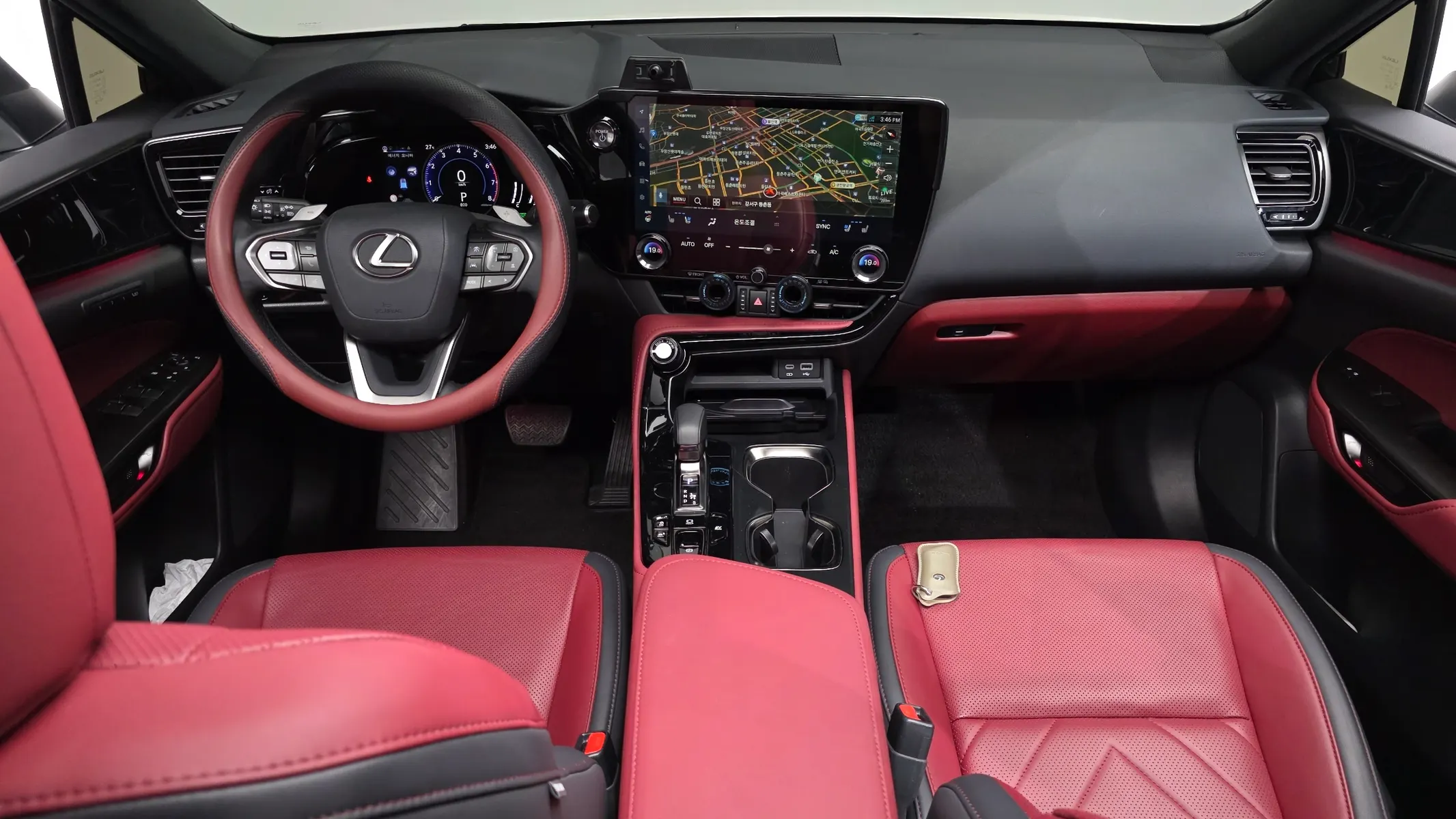 Lexus NX350h 2 2025 4/5
