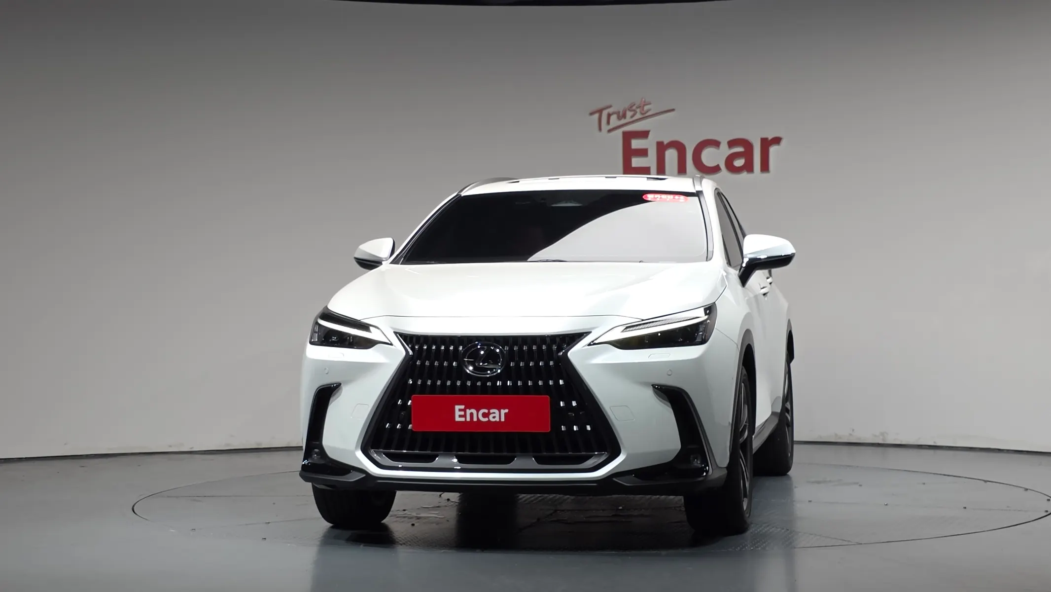 Lexus NX350h 2 2025 2/5