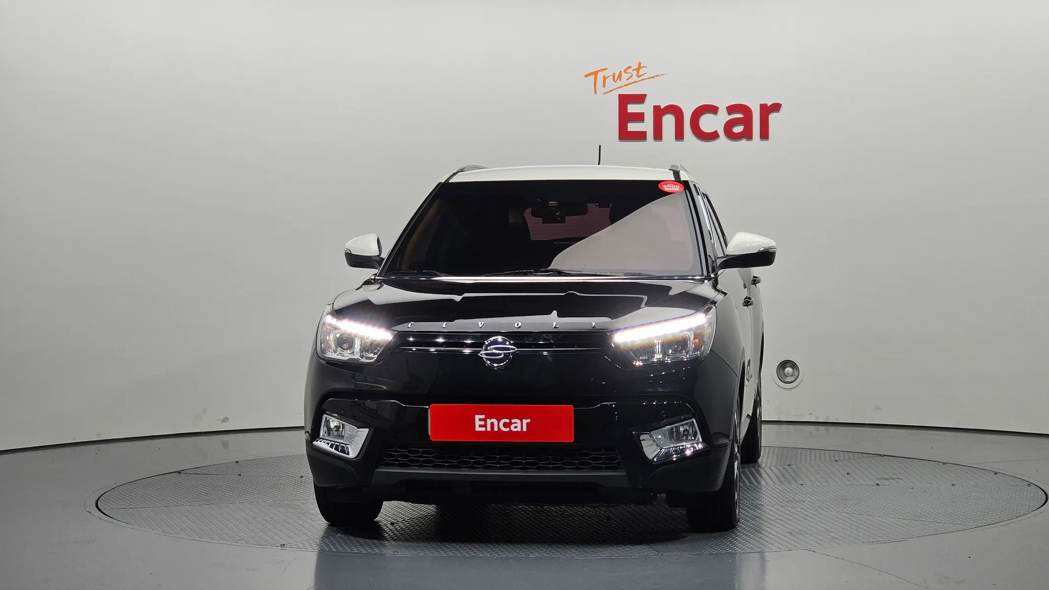 KG Mobility Tivoli LX 2WD 2016 2/5