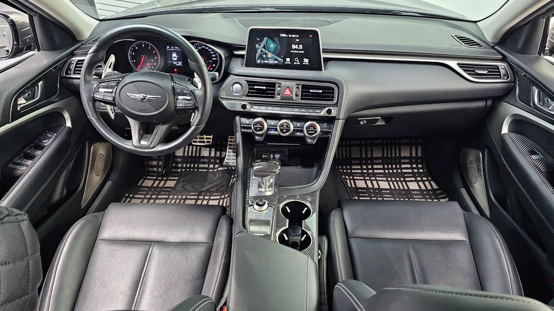Genesis G70 2.0T AWD 2018 4/5