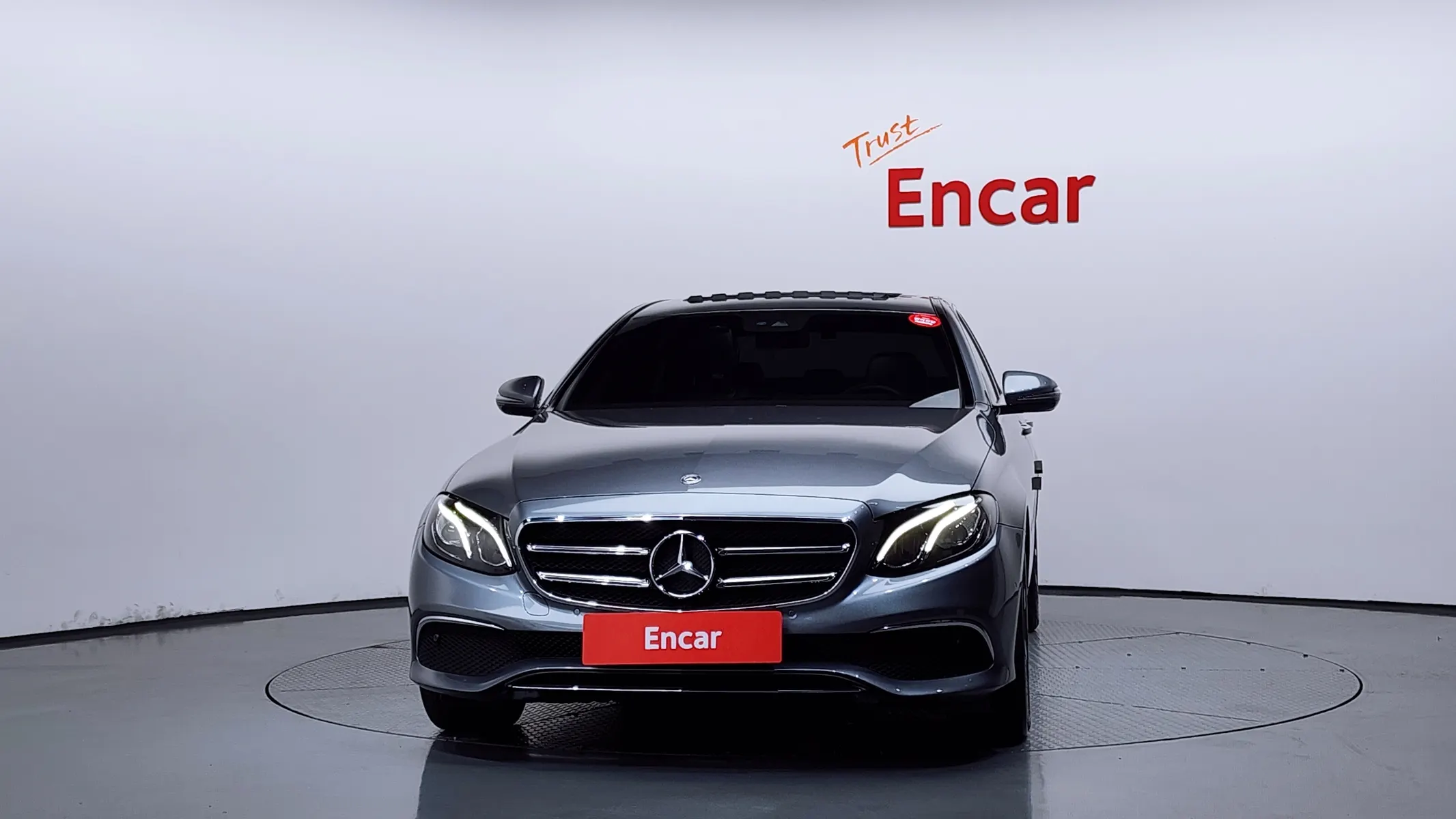 Mercedes-Benz E-Class W213 E250 2019 3/33