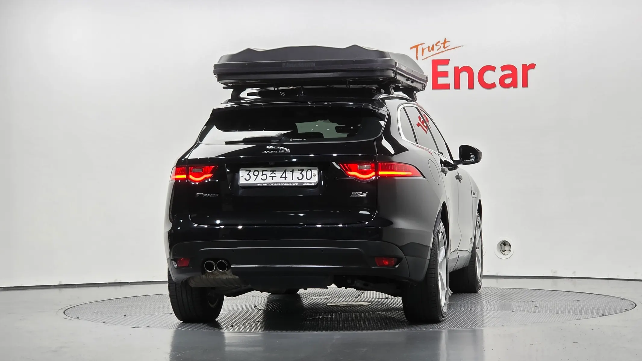 Jaguar F-PACE 20d 2019 3/5