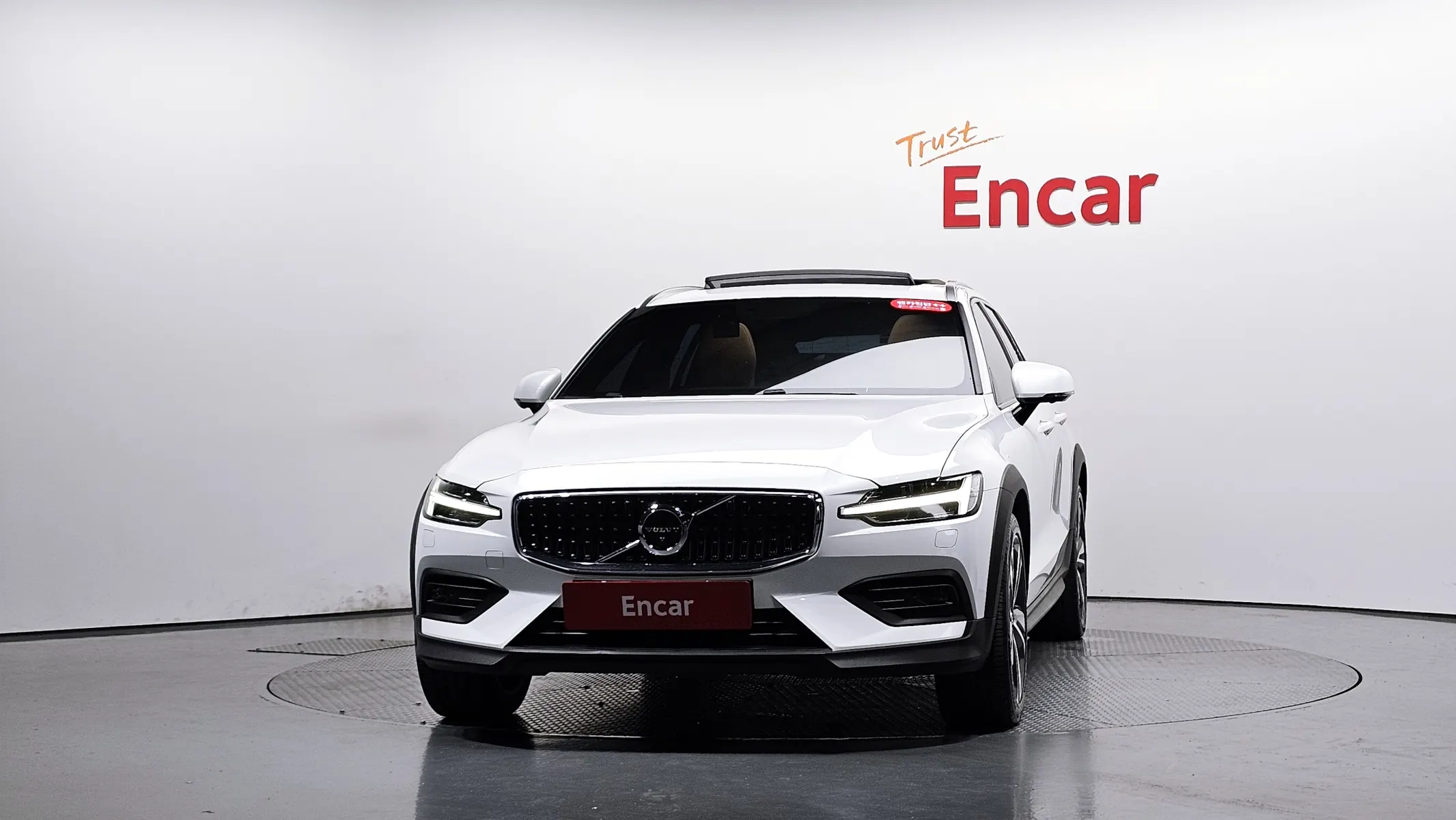 Volvo V60 2 T5 AWD 2019 2/5