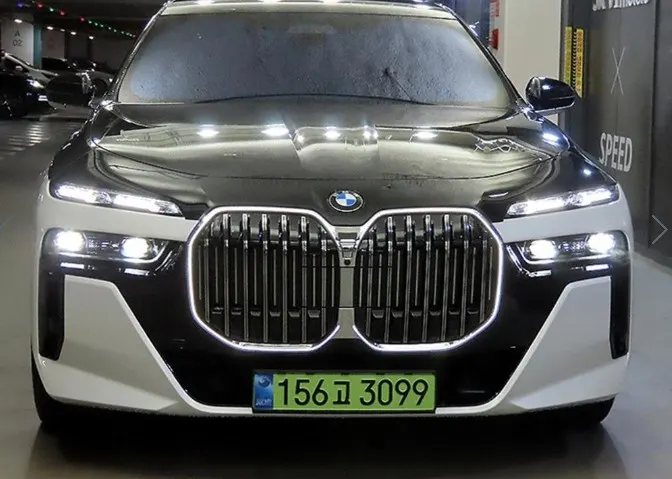 BMW 7 Series (G70) 740d xDrive M 2026 2/21