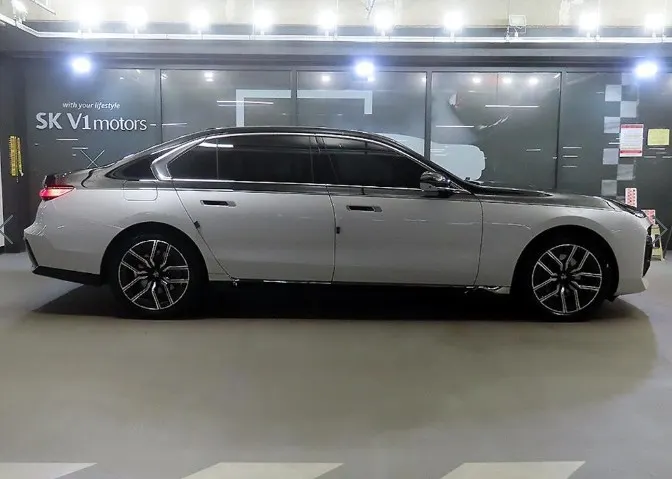 BMW 7 Series (G70) 740d xDrive M 2026 3/21