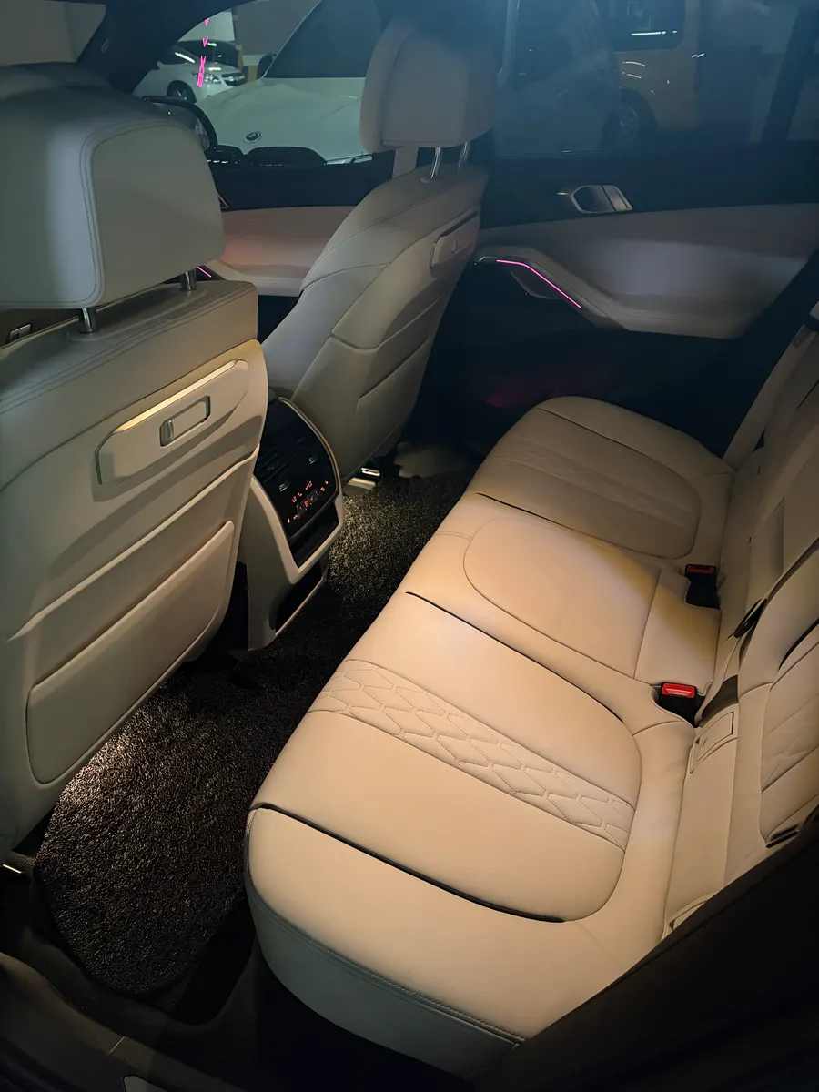 BMW X6 (G06) xDrive40i M 2025 10/11