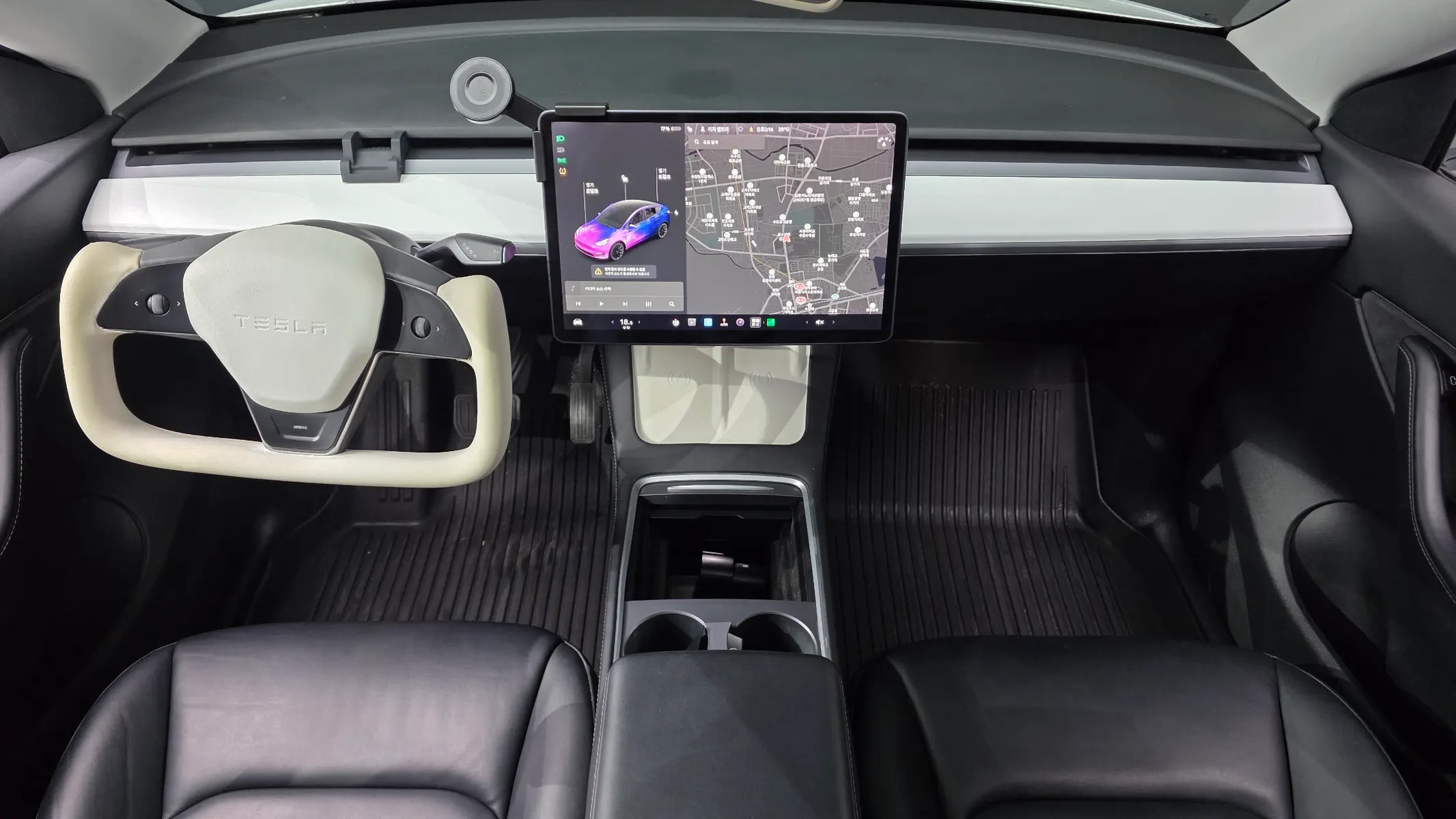 Tesla Y AWD 2021 4/5