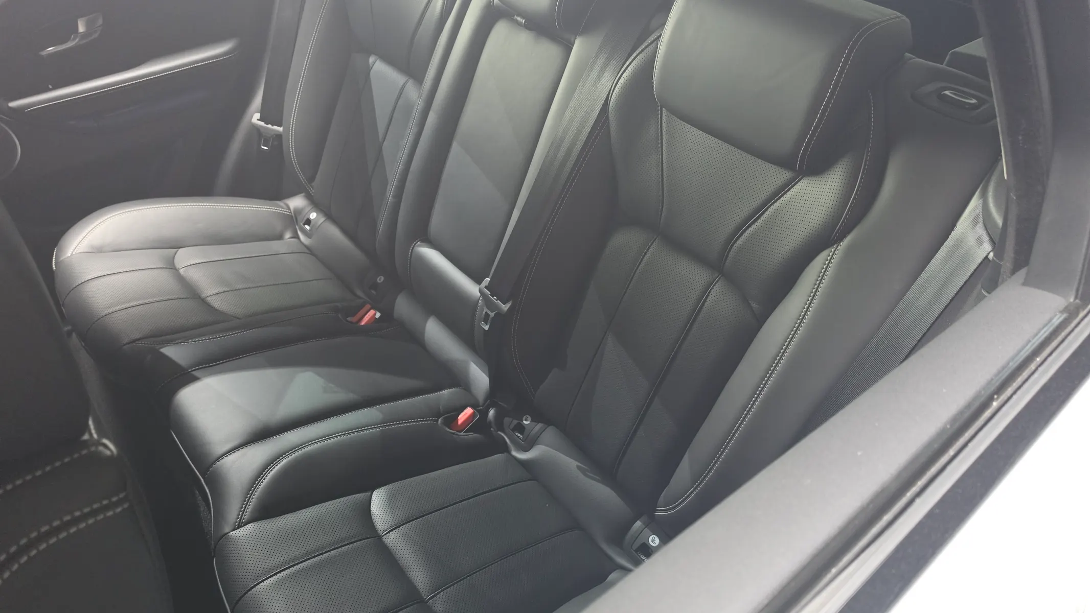 Land Rover 레인지로버 이보크 2.0 TD4 HSE 2019 34/35