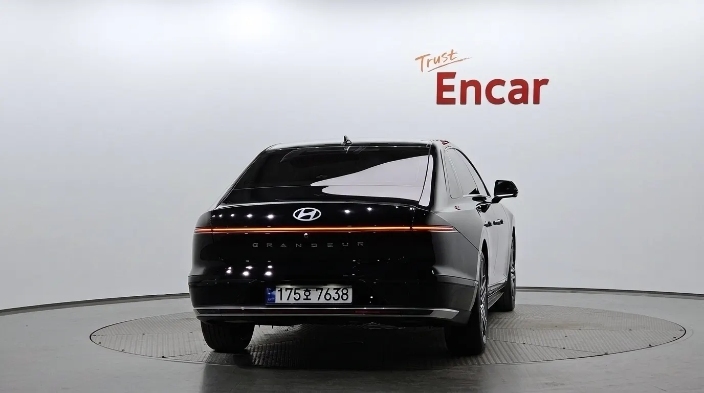 Hyundai (GN7) 2023 3/5