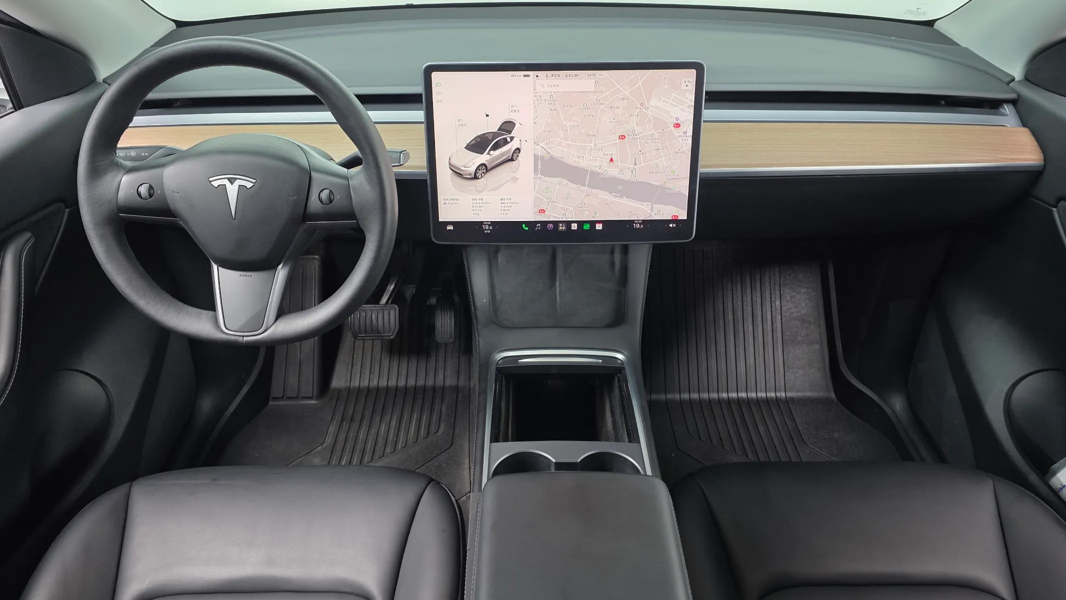 Tesla Y AWD 2022 4/5