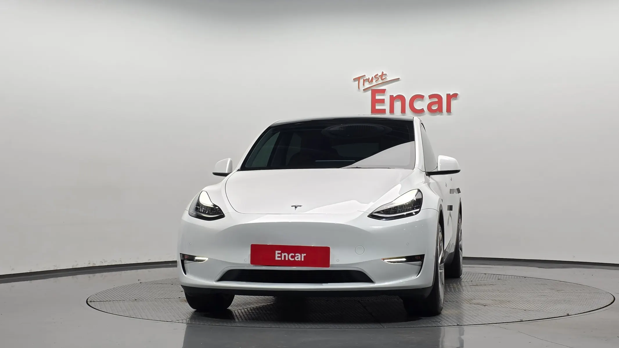 Tesla Y AWD 2022 2/5