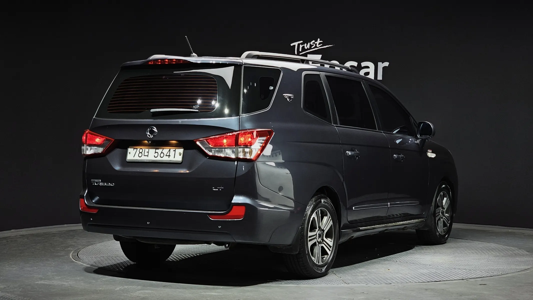 KG Mobility 코란도 투리스모 4WD 11 60th 2015 2/20